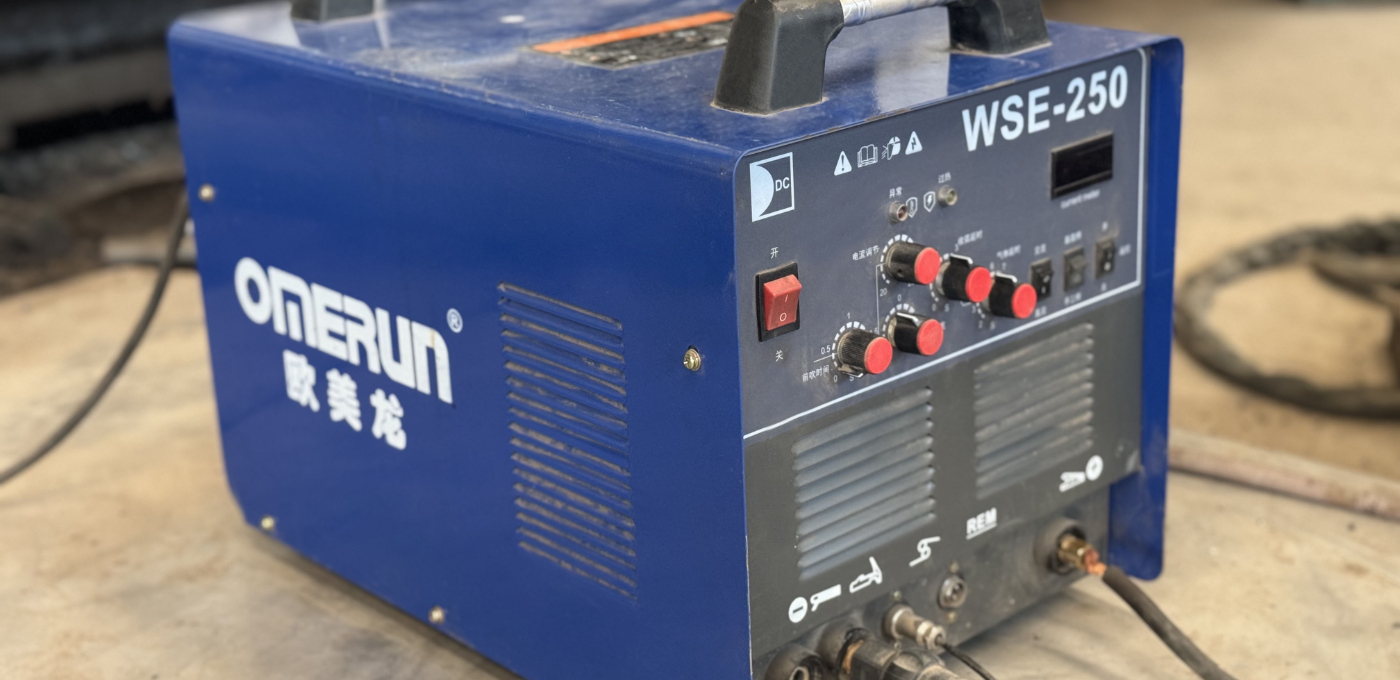 AC UHMA Welding Machine